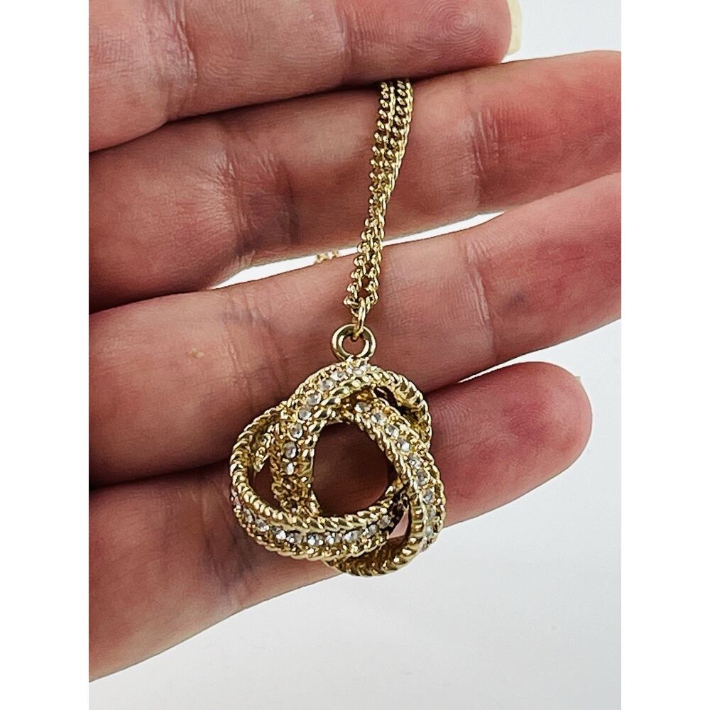 Tahari Goldtone Knotted Chain Necklace Pendant Rhinestones Rope Braided 3 Strand - Picture 10 of 16